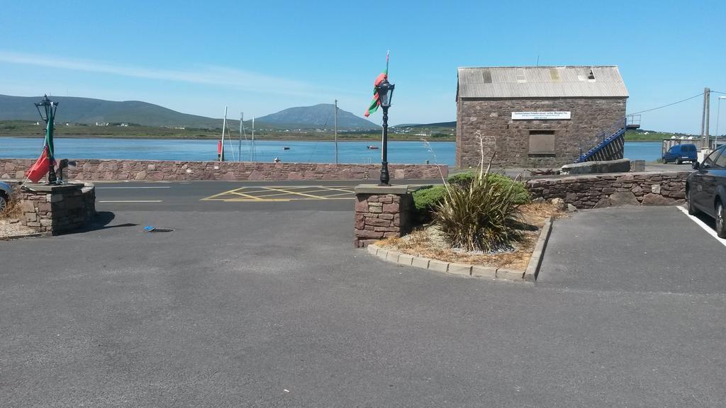 Ostan Oilean Acla Hotel Achill Sound ภายนอก รูปภาพ